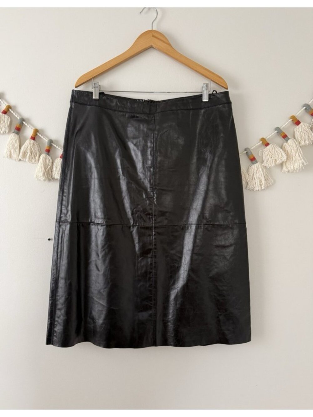 VTG Gap 100% Leather 2000s Aline Midi Skirt Black Modest Y2K Biker Grunge 16